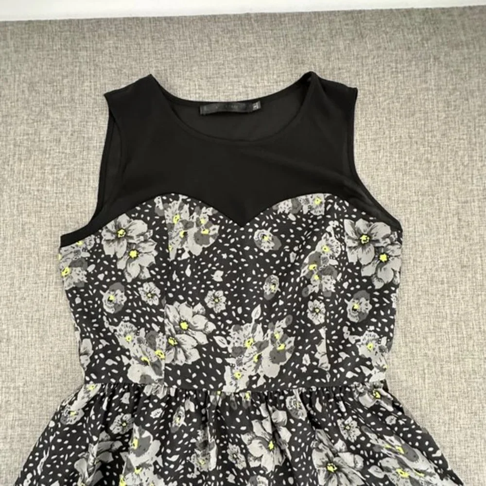 Eric + Lani Floral Dress Fit & Flare Black Gray Sleeveless Large Juniors Lined‎